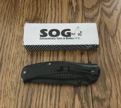SOG Outdoor Katlanır Ahşap/Siyah Saplı Yaylı Mekanizmalı Cep Bıçağı YENİ!!